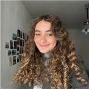 Profesora de francés da clases para niños, adolescentes, adultos de niveles hasta B2